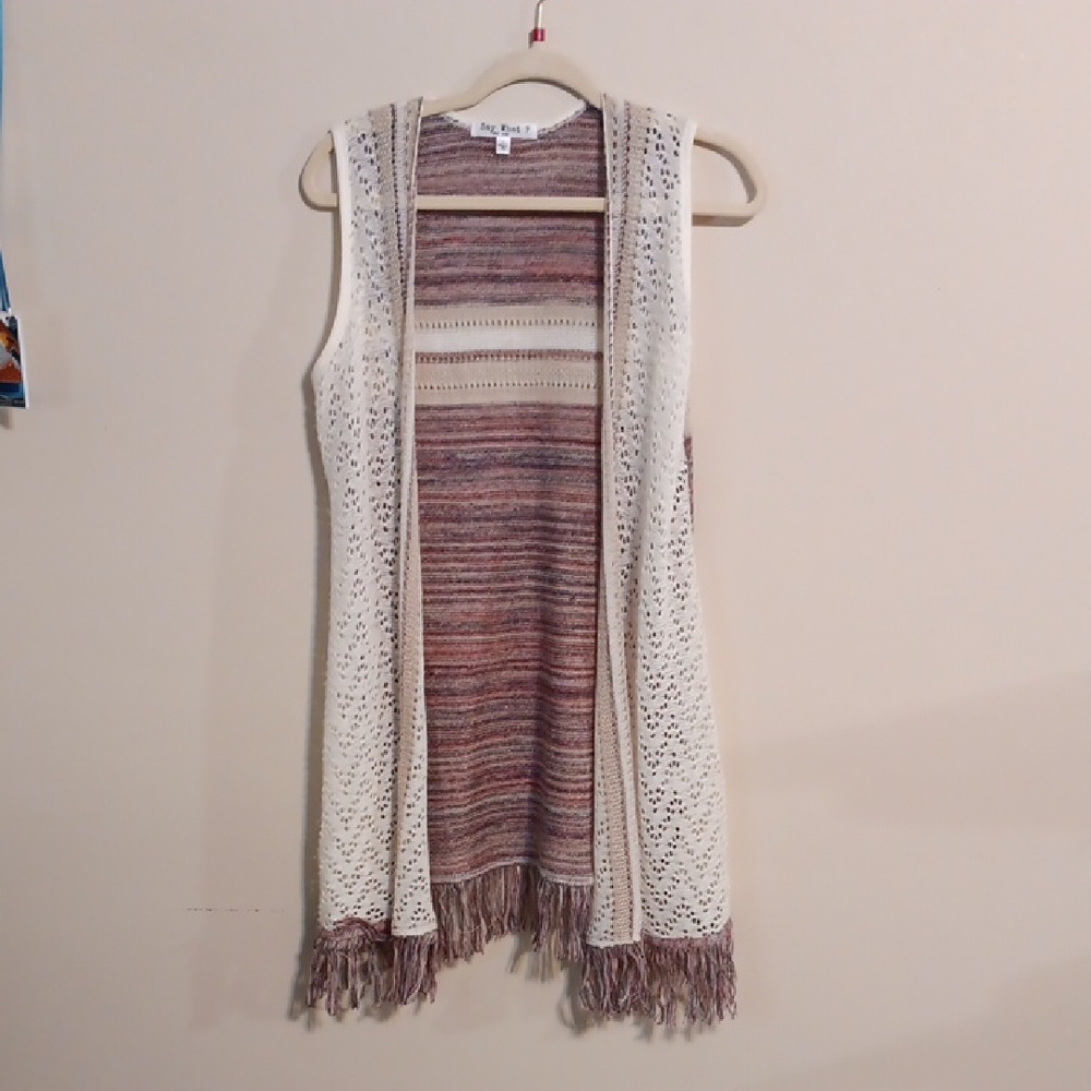Elegant Cream and Brown Sleeveless Sweater Vest